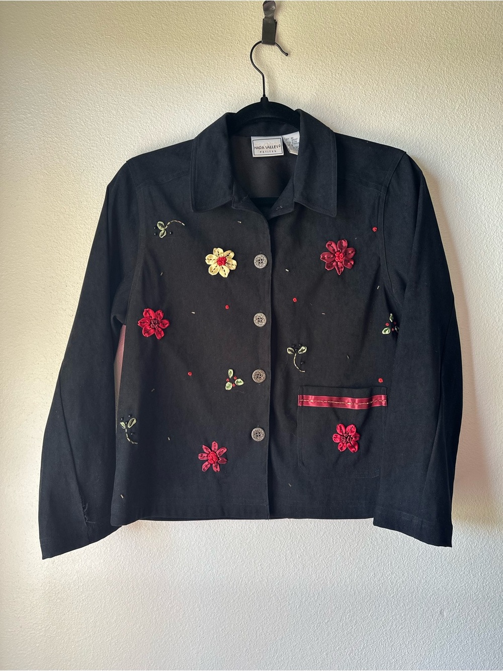 Napa Valley 90s Black Embroidered Floral Blazer